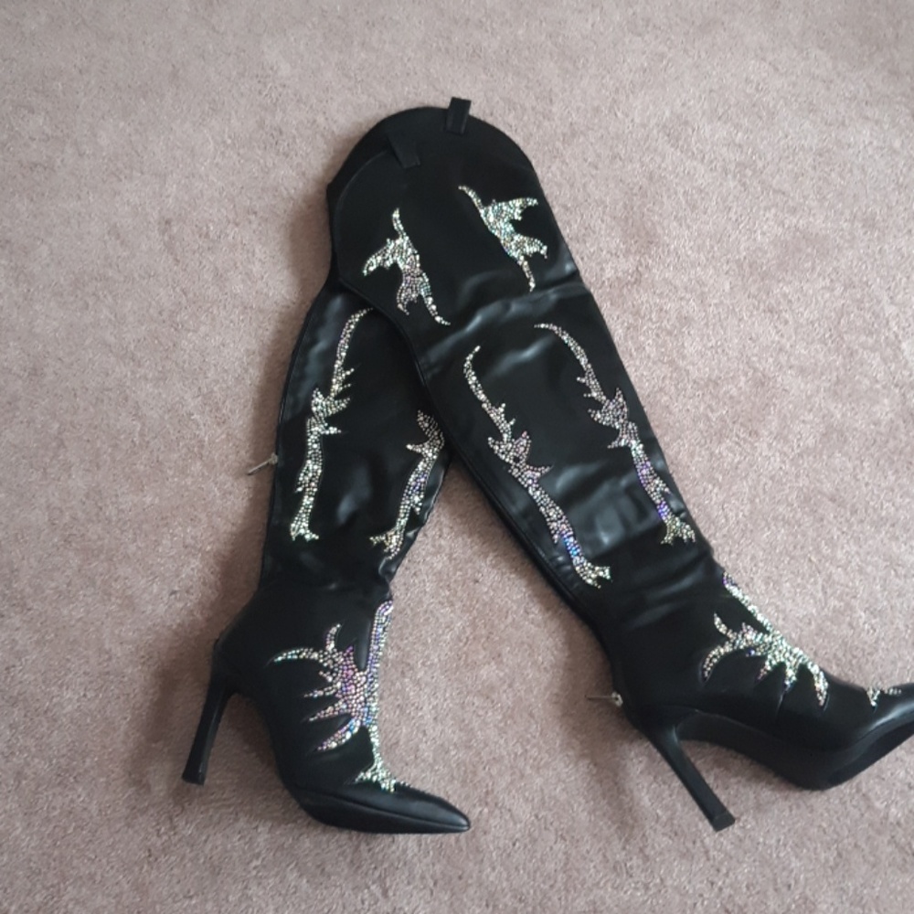 Black fitted 1000 rhinestones on fire thigh high - Picture 2 of 8